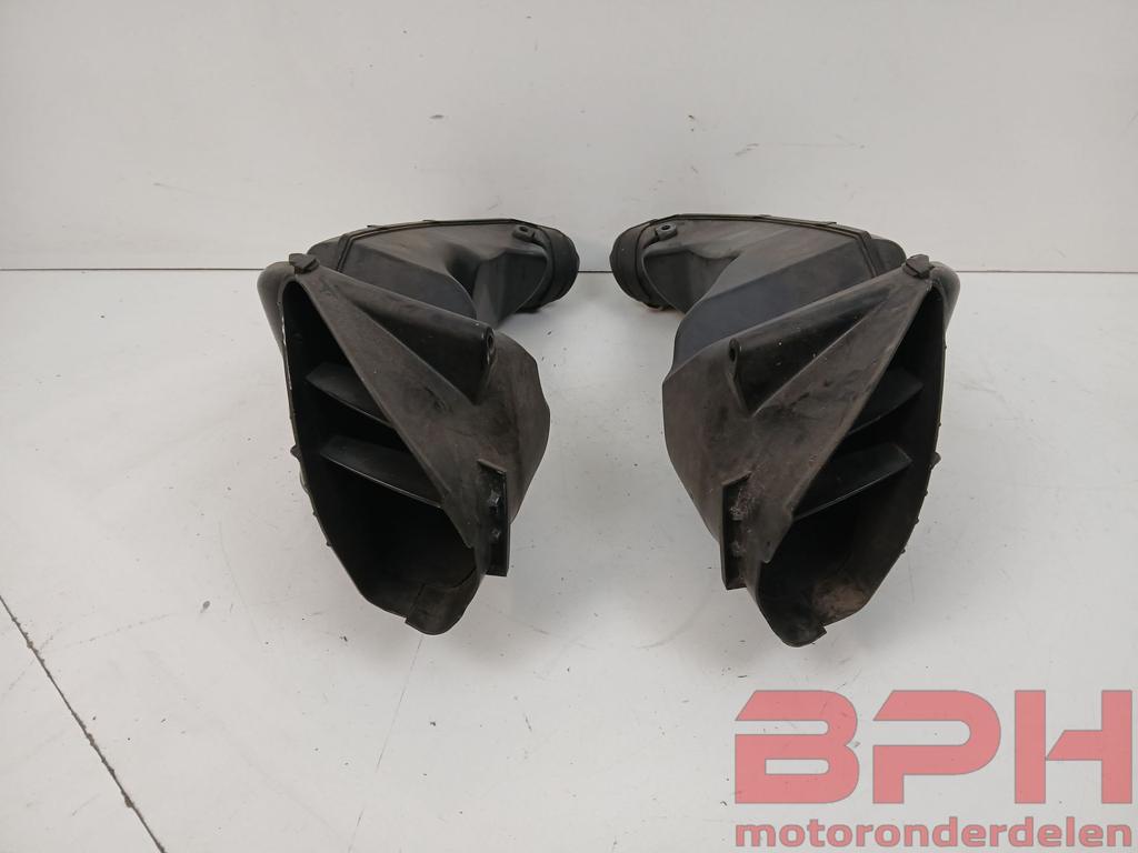 Ramair buizen Suzuki GSX-R 600 750 L1 L2 L3 L4 L5 L6 2011 t/, Motoren, Onderdelen | Suzuki, Gebruikt, Ophalen of Verzenden