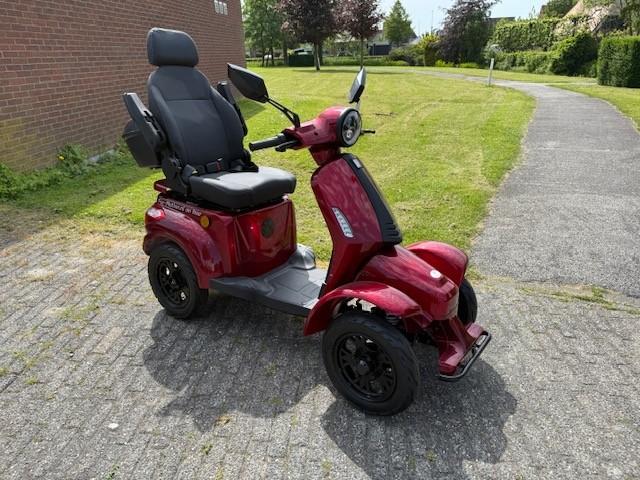 Scootmobiel NIEUW., Nieuw, 16 km/u of meer, 46 km of meer, Ophalen