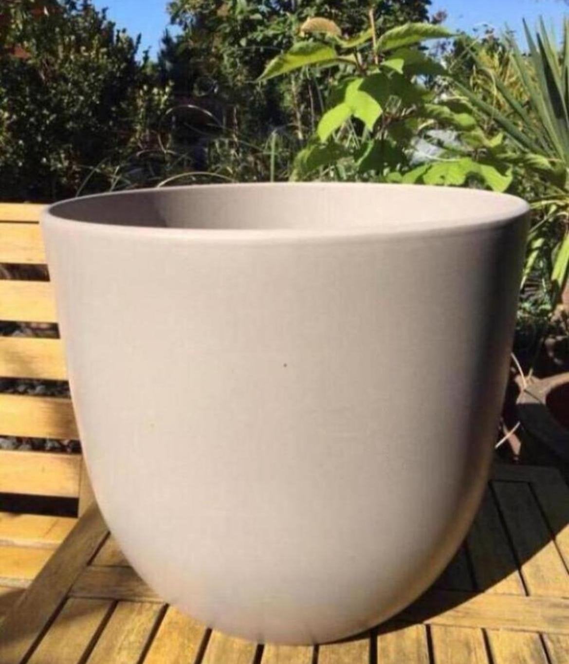 Grote mooie keramische bloempot lichtgrijs strak antraciet, Tuin en Terras, Bloempotten, Rond, Binnen, Zo goed als nieuw, Minder dan 40 cm