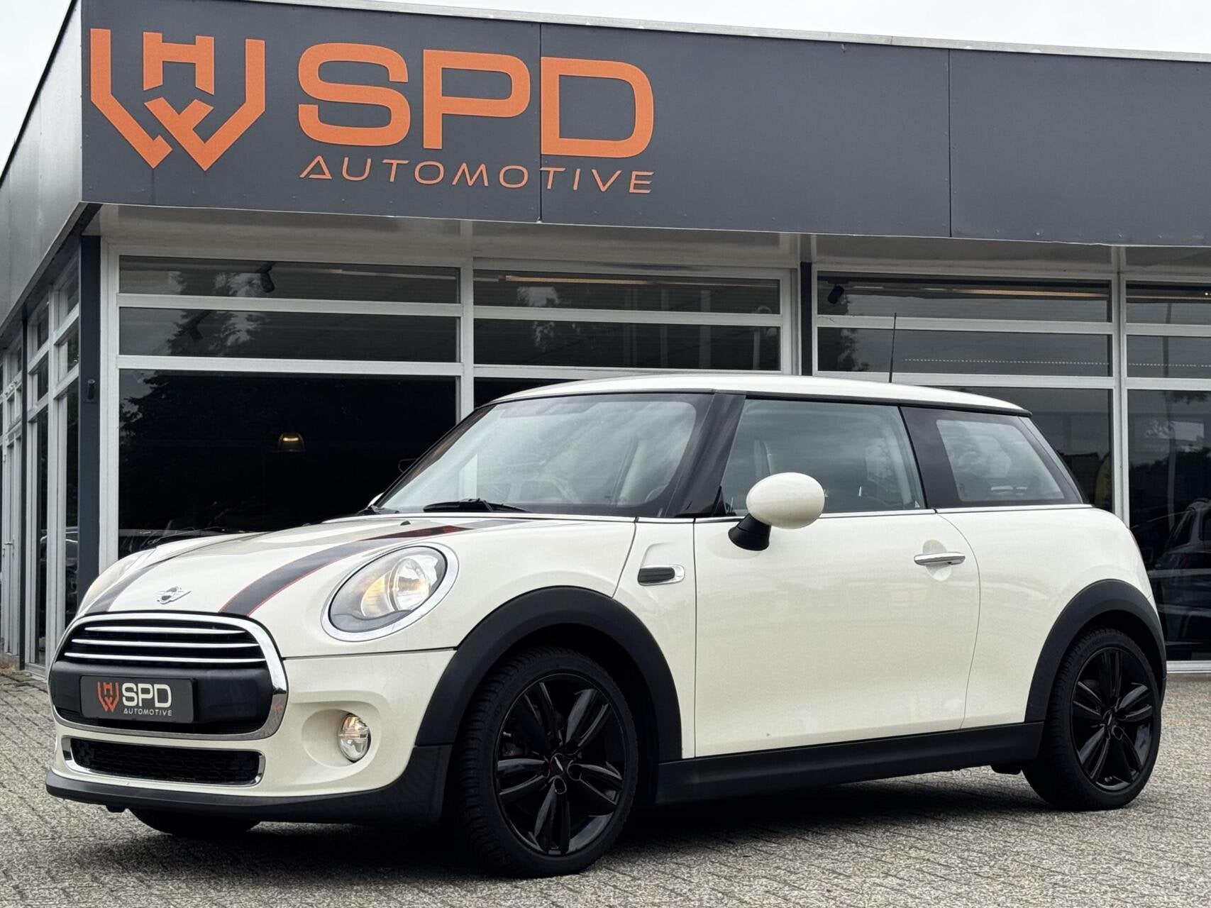 Mini Mini 1.2 One Business|17"JCW|Navi|Iso|NAP|6-Bak|BTaudio, Auto's, Mini, Voorwielaandrijving, Stof, Gebruikt, 4 stoelen