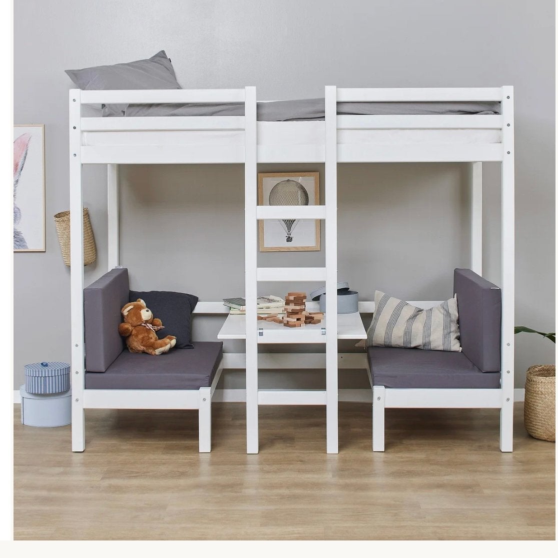 Wit stapelbed met tafel en bankjes er onder., Ophalen, 90 cm, 160 tot 180 cm, Tweepersoons