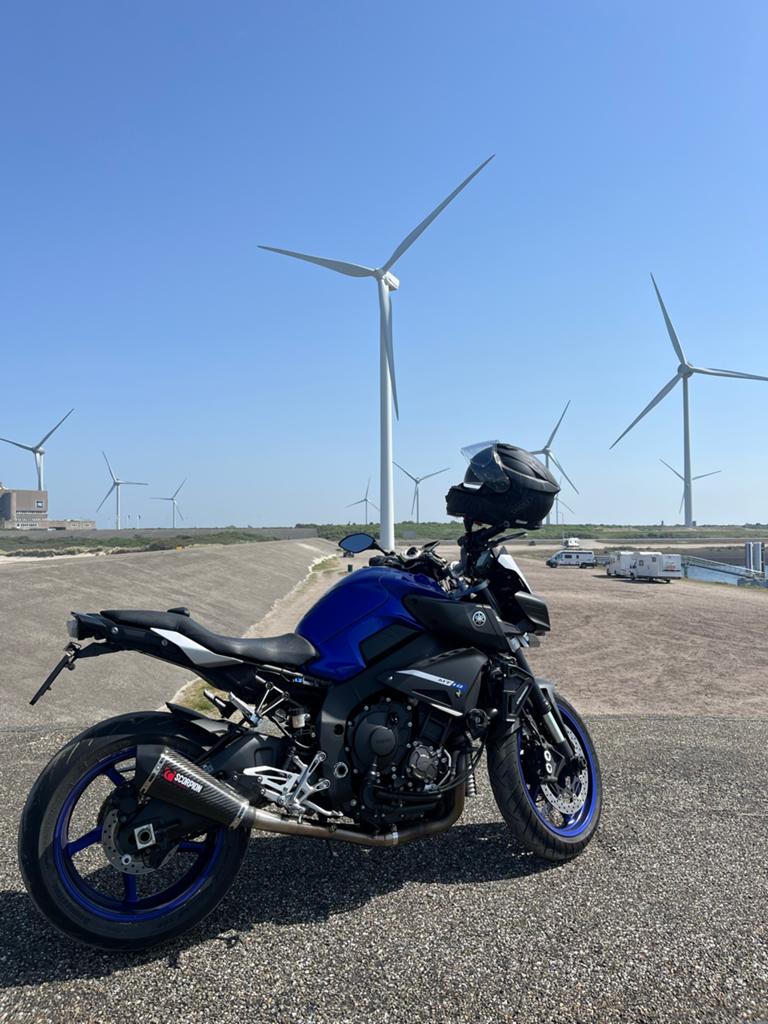 Yamaha MT-10 - Krachtige Naked Bike met Sportuitlaat, Sportuitlaat, 4 cilinders, Motorrijbewijs A, Gebruikt