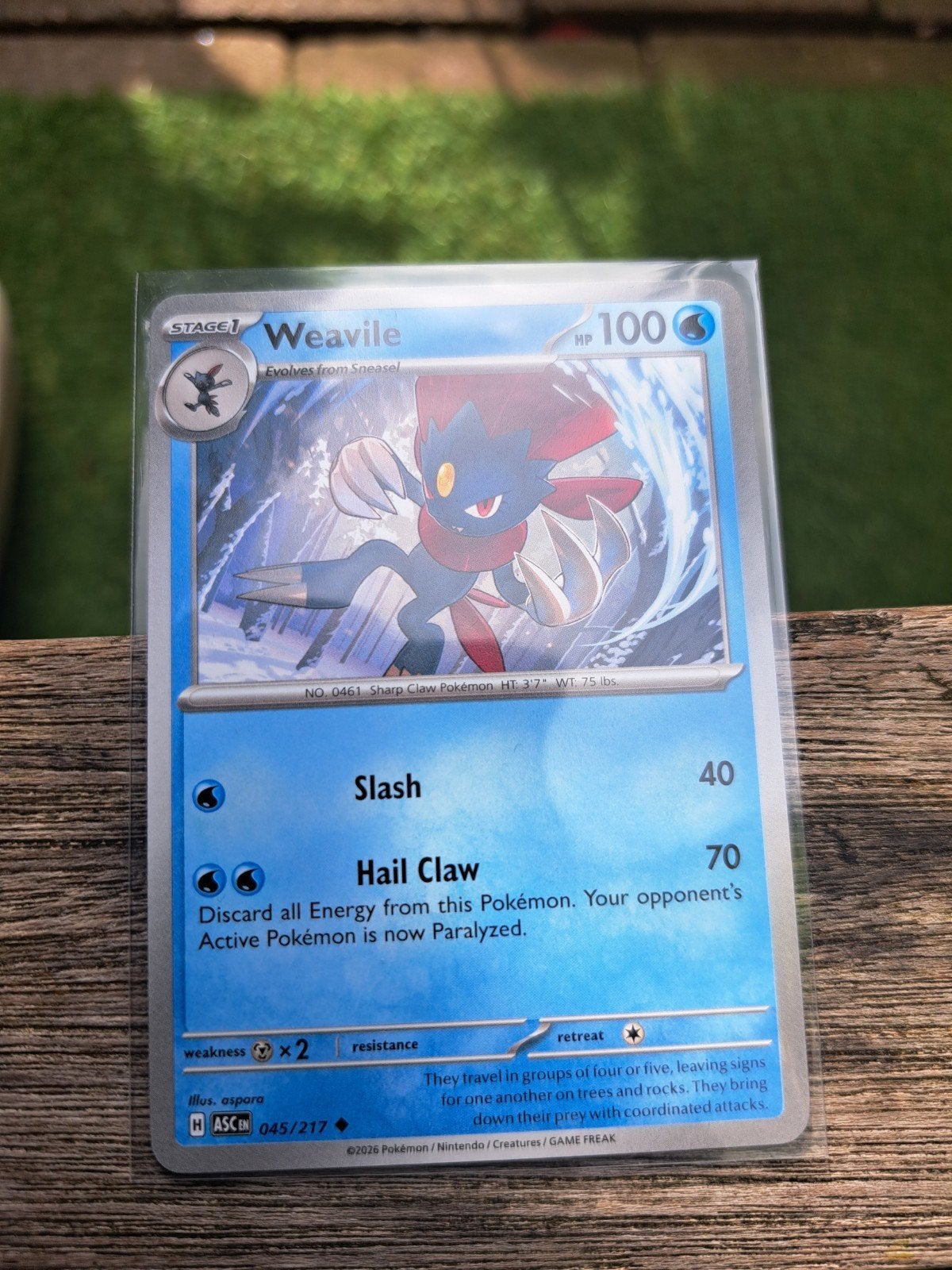 Pokémon Weavile 045/217 ASCEN kaart - Zo goed als nieuw, Ophalen, Zo goed als nieuw, Losse kaart