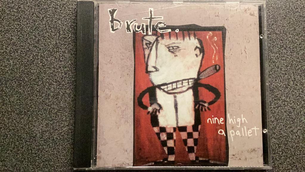 Brute “ Nine High A Pallet”, Ophalen of Verzenden, Zo goed als nieuw