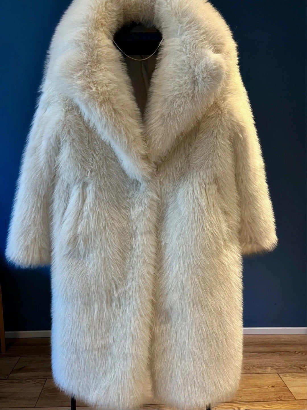 Bershka bontjas maat M nieuw - Oversized, Kleding | Dames, Jassen | Winter, Maat 38/40 (M), Beige, Nieuw, Bershka