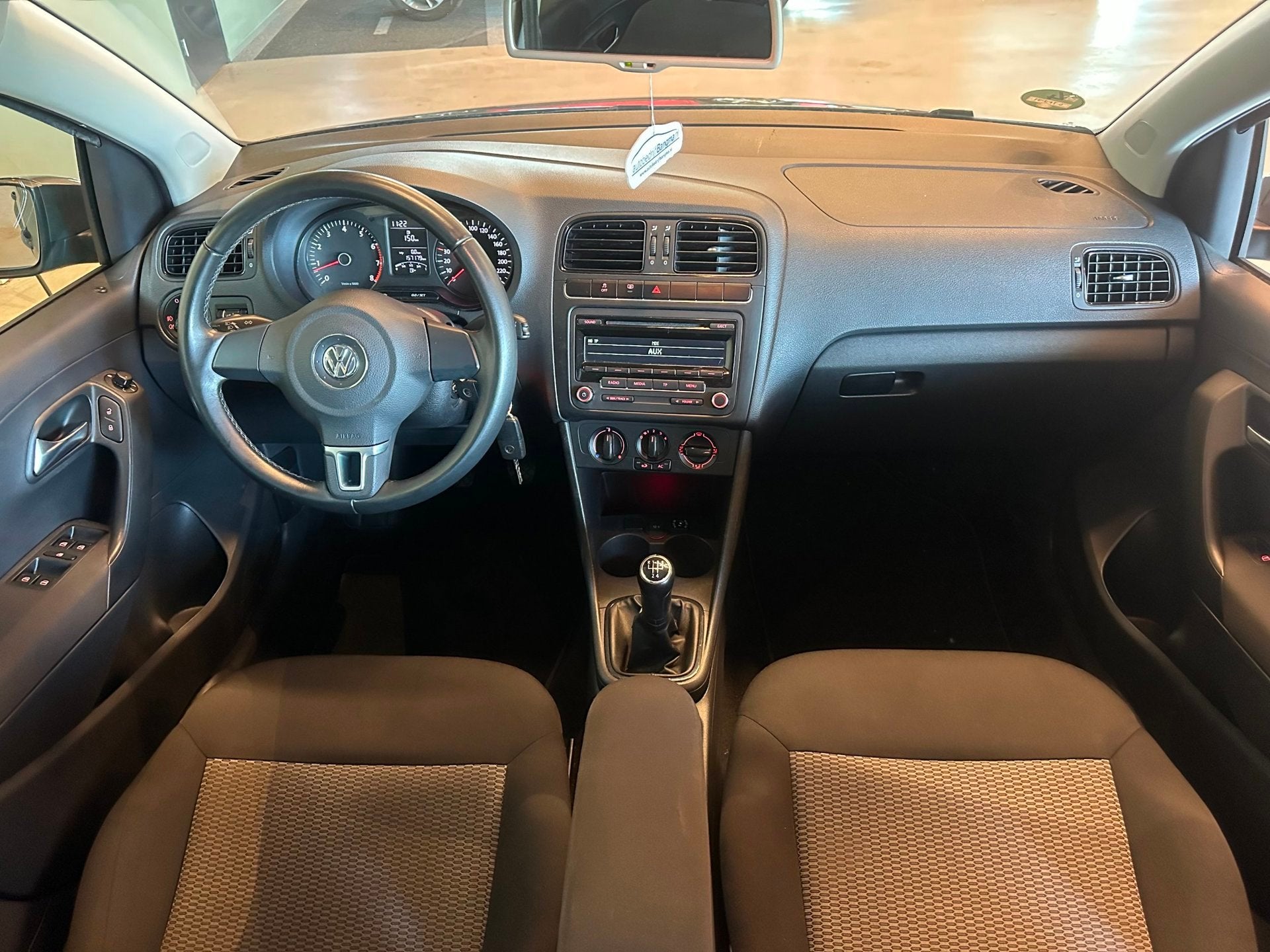 Volkswagen Polo 1.2 TSI 5-DEURS COMFORTLINE|AIRCO|CRUISE CON, Auto's, Stof, Zwart, 4 cilinders, Bedrijf