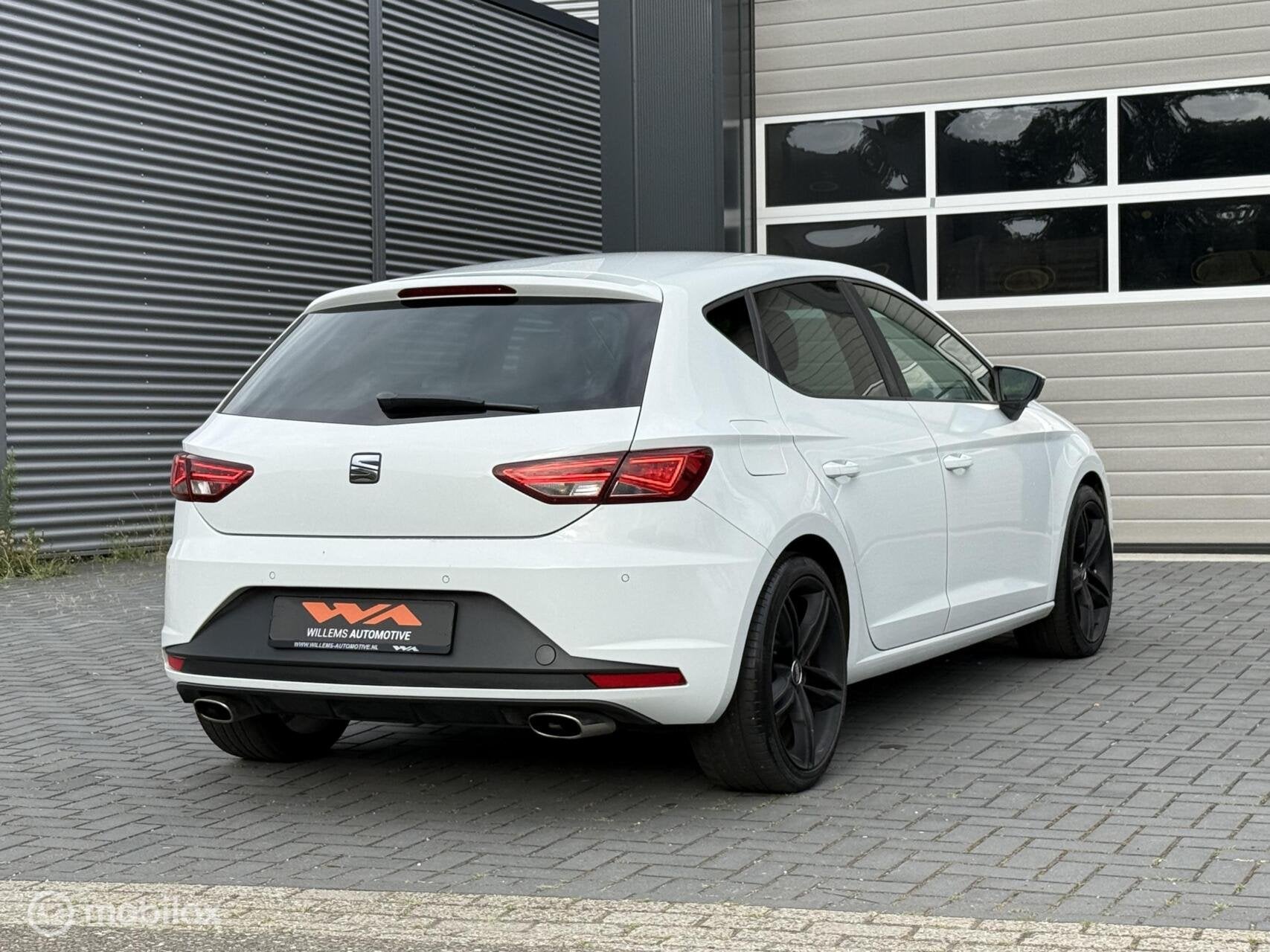Seat Leon 2.0 TSI Cupra 265 DSG|Seat Sound|LED|, 15 km/l, 1321 kg, 4 cilinders, 1984 cc