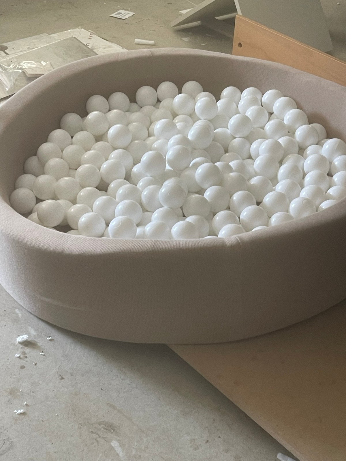 Jupiduu ballenbak met witte ballen, 120 cm, Ophalen of Verzenden, Gebruikt, Overige typen