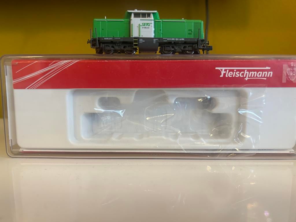 N Fleischmann 721213 top staat led rood wit, Fleischmann, Ophalen of Verzenden, Zo goed als nieuw, Gelijkstroom