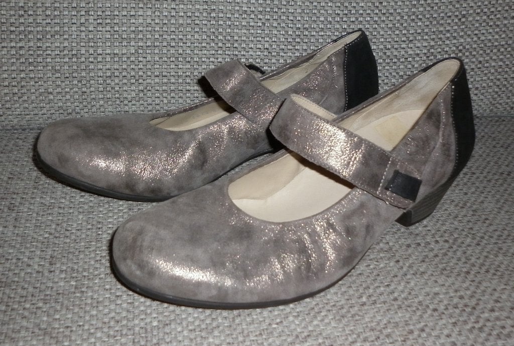pumps maat 37,5 met laag hakje merk : Durea, Kleding | Dames, Schoenen, Durea, Pumps, Ophalen of Verzenden, Zo goed als nieuw