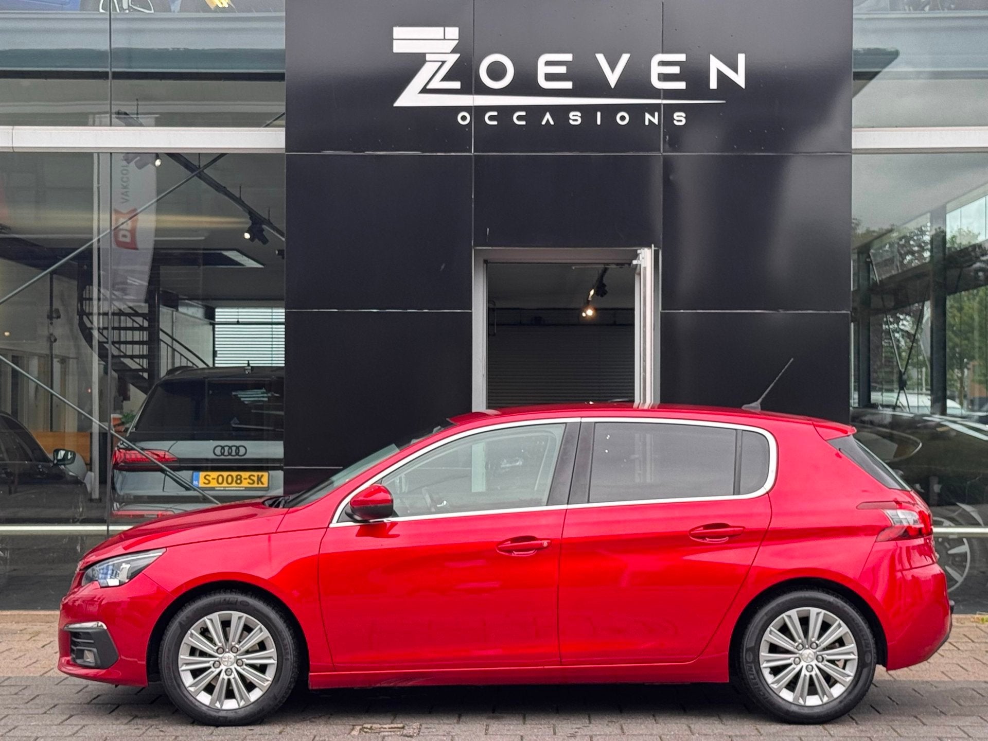 Peugeot 308 Peugeot 308 1.2 PureTech Allure AUTOMAAT | SLECH, Gebruikt, 1199 cc, 610 kg, 1125 kg