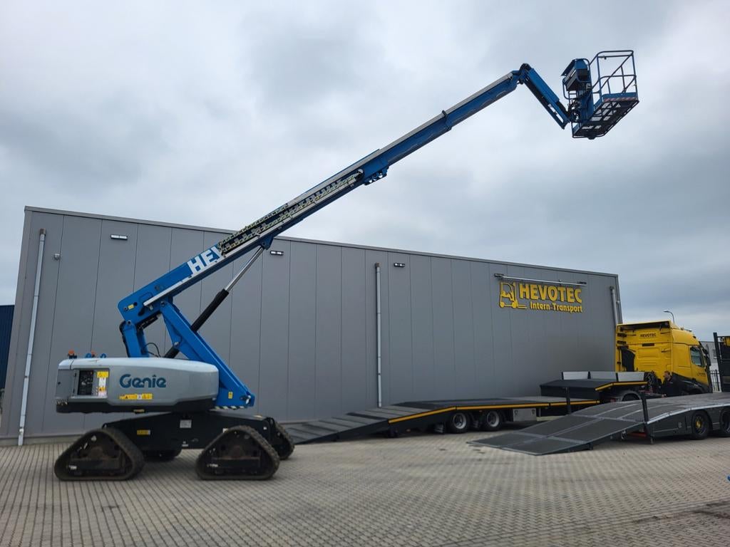 Genie S65Trax uit 2017, Ophalen