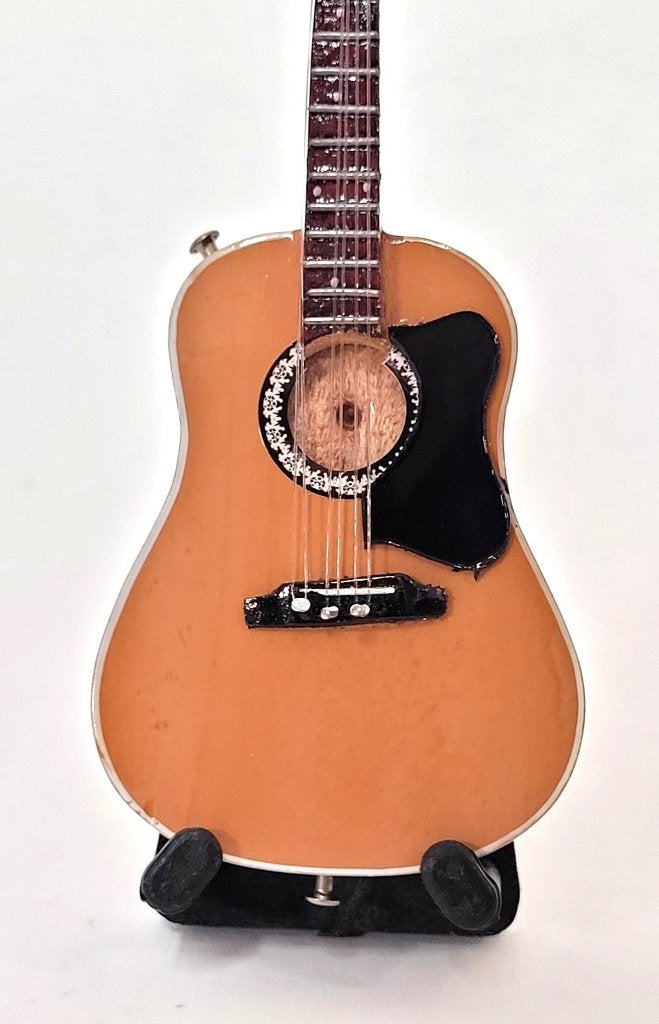 Taylor Swift miniatuur gitaar van hout 15cm mini guitar deco, Verzamelen, Info@deconoord.nl, Deco Noord, Nieuw, Ophalen of Verzenden