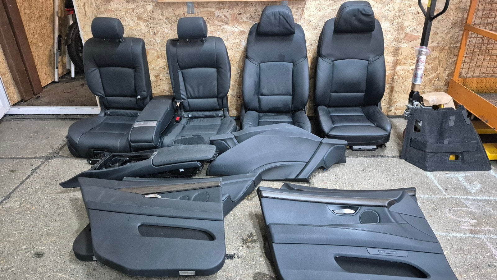 BMW 5 Serie GT F07/ Interieur Zwart Lederen Stoelen Deurpane, Auto-onderdelen, Interieur en Bekleding, Ophalen, BMW