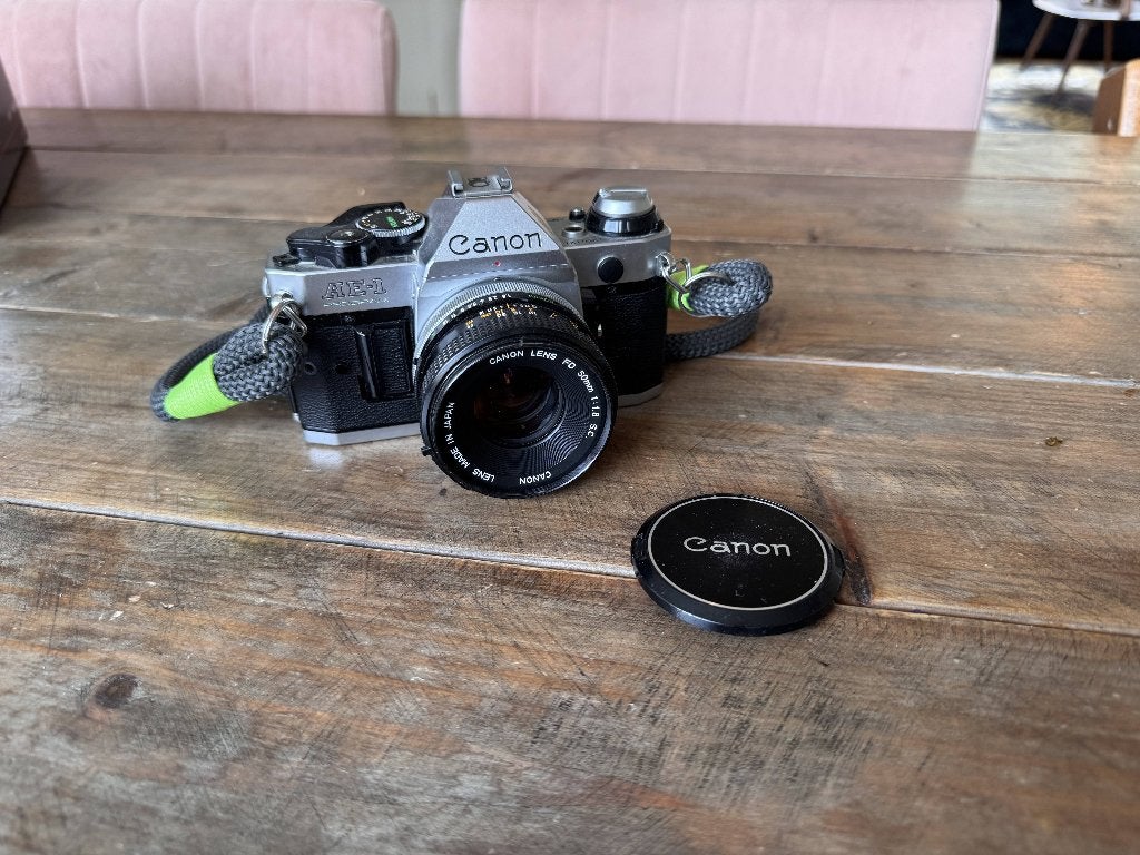 Canon AE-1 Program + Canon FD 50mm f/1.8, Ophalen of Verzenden, Gebruikt, Spiegelreflex, Canon