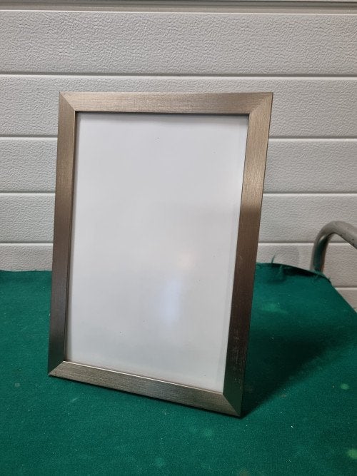 fotolijst zilverkleurig 20x30cm, Ophalen of Verzenden, 'T Olde Gre-j, Info@toldegrej.nl, Endepoelstraat 20f Didam