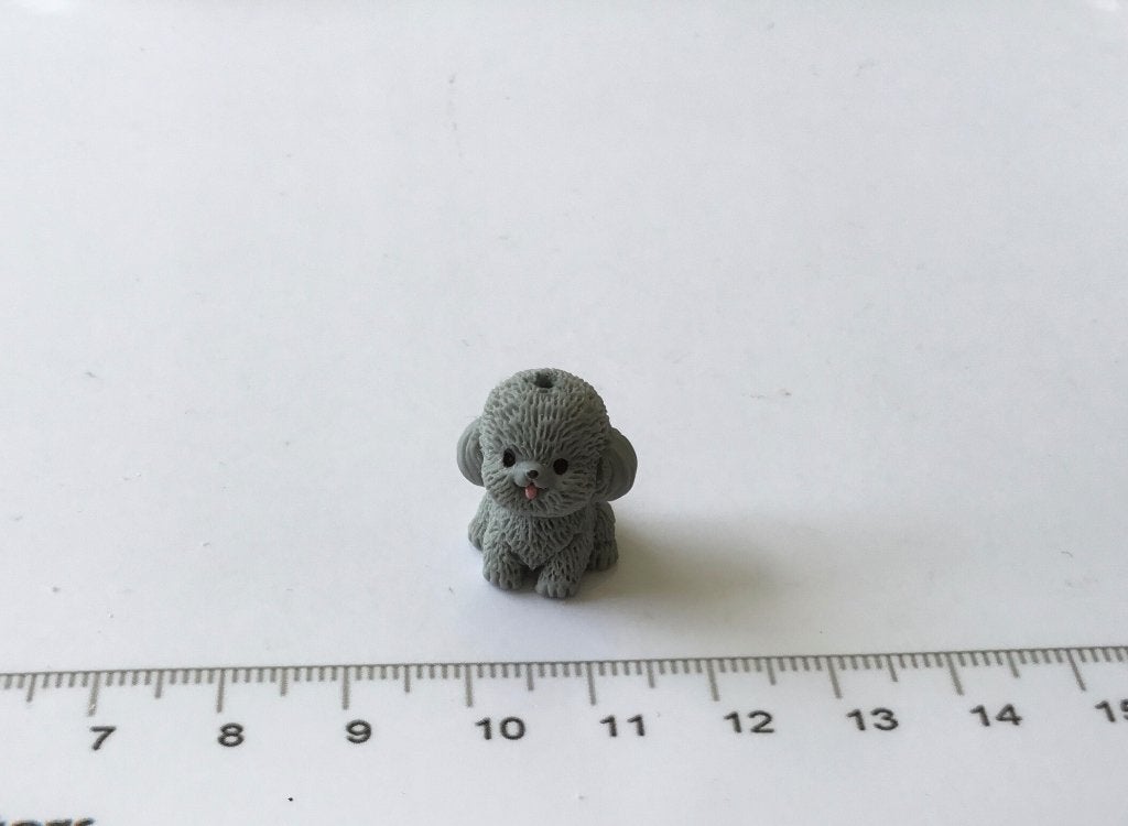 Poppenhuis miniaturen mini hondje 153, Ophalen of Verzenden, Nieuw, Poppenhuis