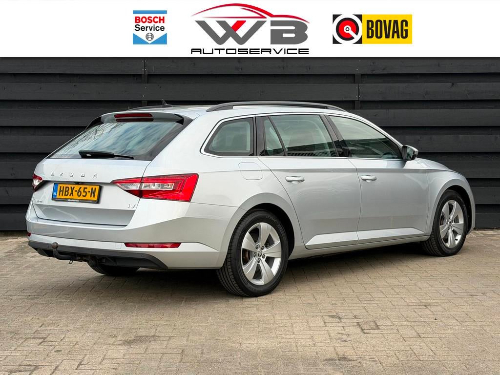 Skoda Superb Combi 1.4 TSI iV Business Edition Plus I Trekha, Auto's, Skoda, Stof, Gebruikt, Plug-in hybride, 1600 kg