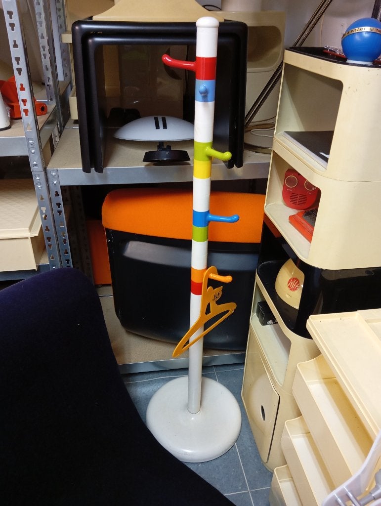 staande kinderkapstok wit met gekleurde haken retro design, Kunststof, Gebruikt, Ikea, 100 tot 150 cm