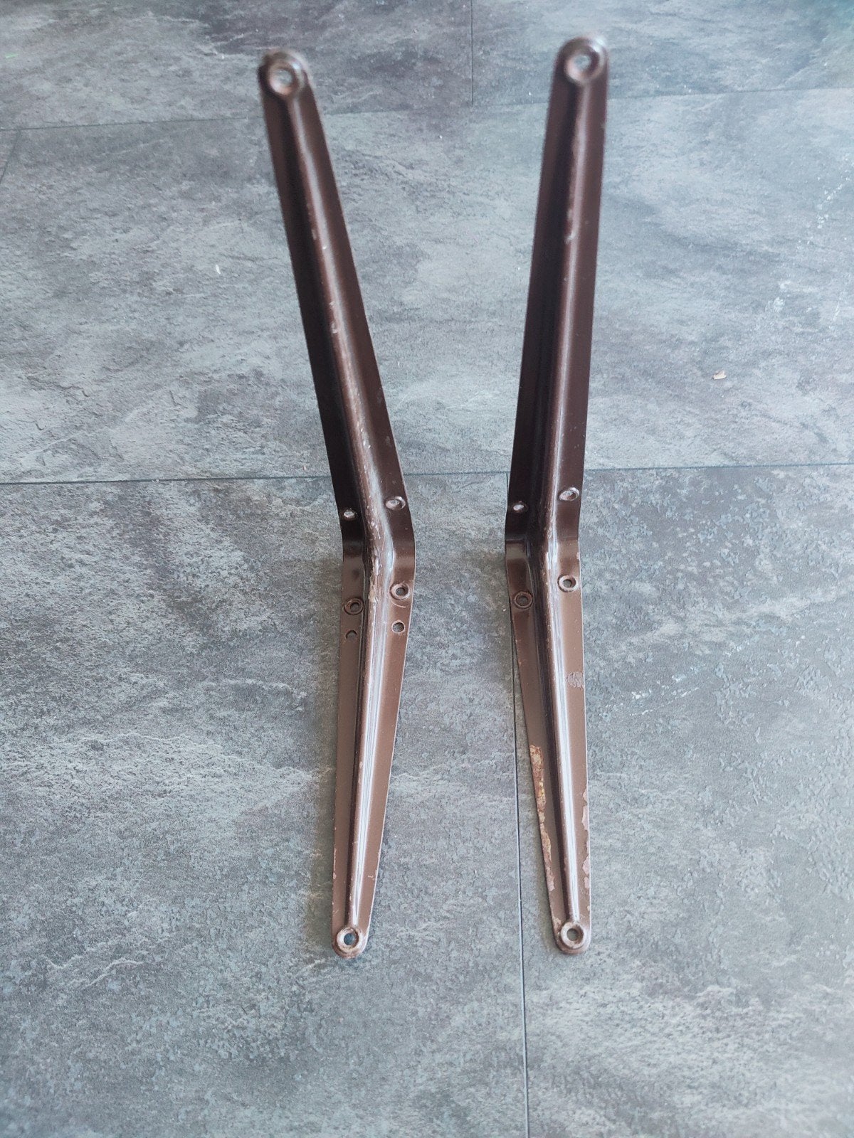 2x Vintage Bruine Metalen Plankdragers - 25 x 20, Vintage, Gebruikt, Ophalen of Verzenden, Metaal
