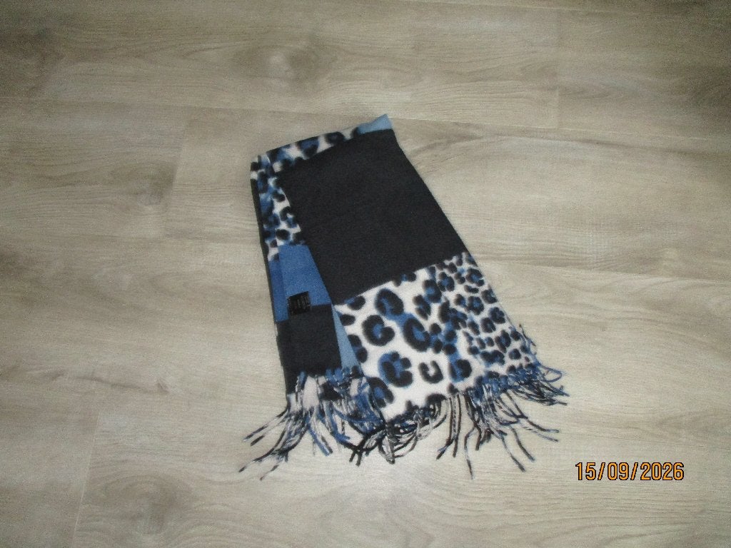 dames sjaal, Ophalen, Zo goed als nieuw, Maat 46/48 (XL) of groter, Sjaal