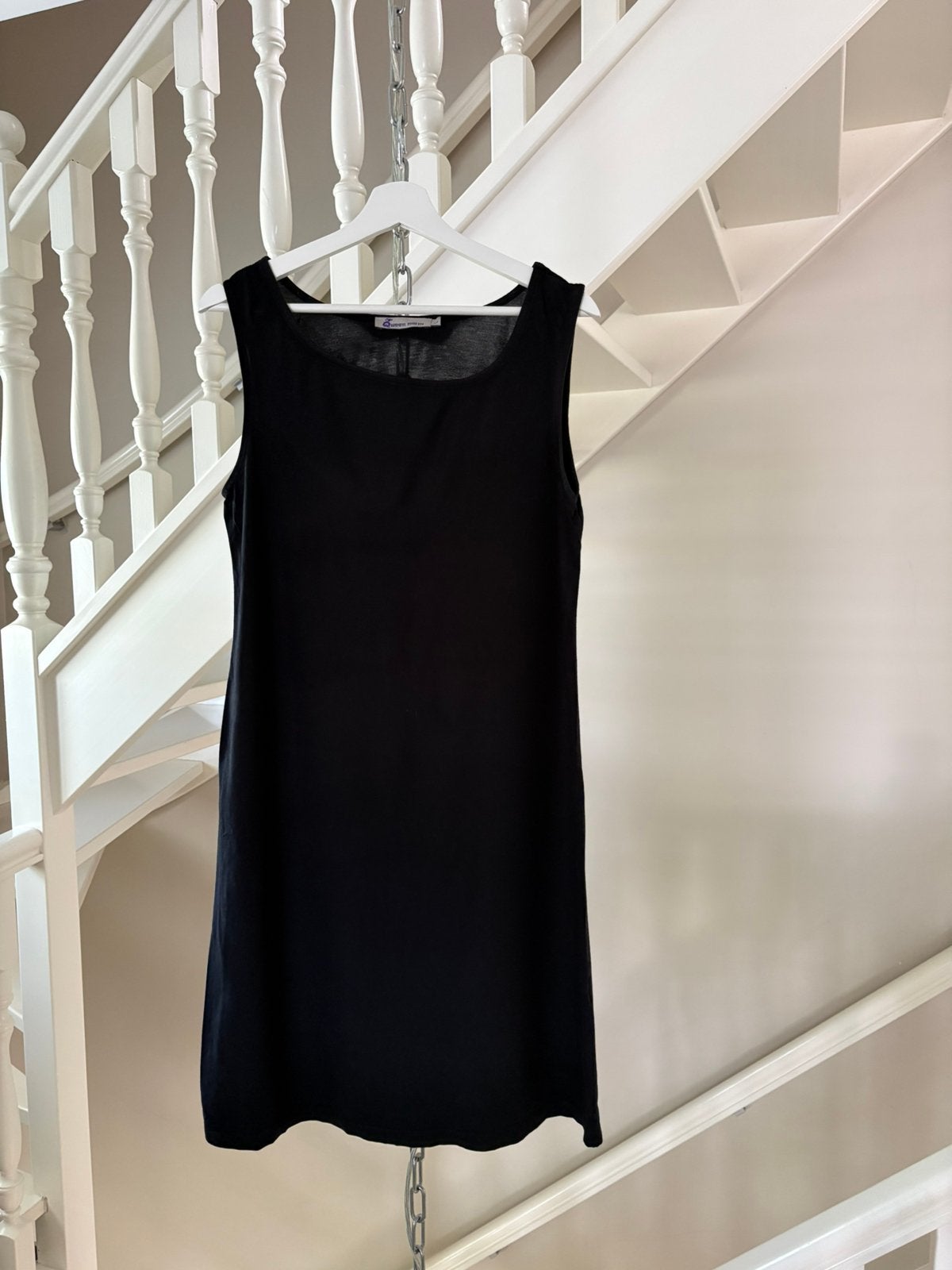 Jurk zwart mouwloos positiekleding Queen Mum maat L, Kleding | Dames, Maat 38/40 (M), Ophalen of Verzenden, Zo goed als nieuw