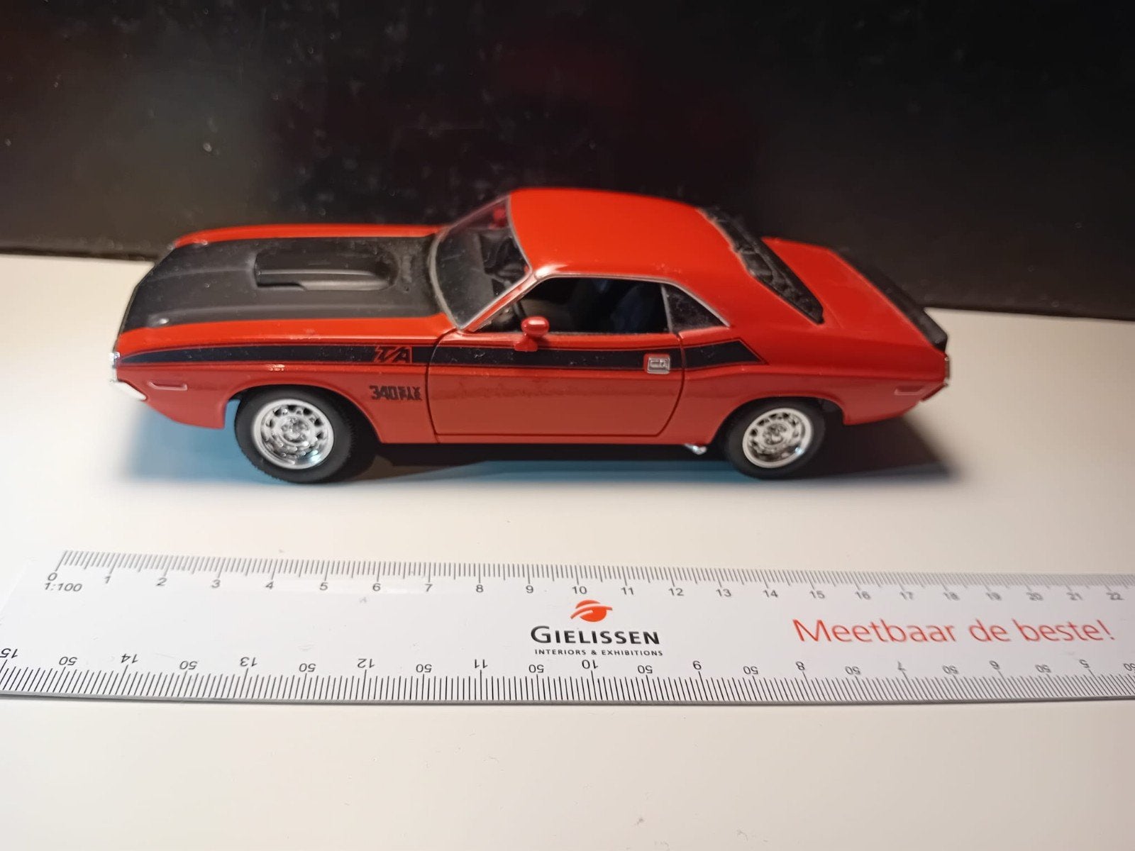 Dodge Challenger T/A 340 Six Pack 1:24, Ophalen of Verzenden