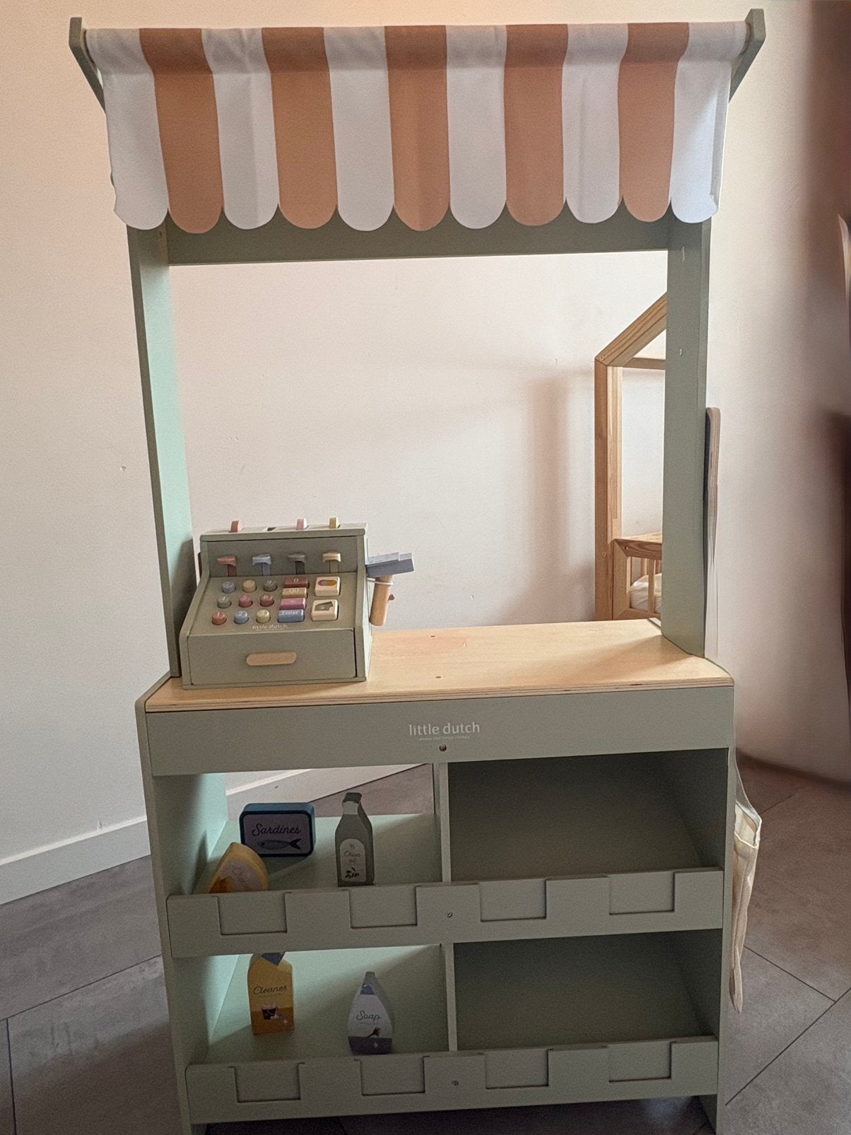 Little dutch marktkraam/café, Kinderen en Baby's, Ophalen, Zo goed als nieuw, Meubelstuk of Keukentje