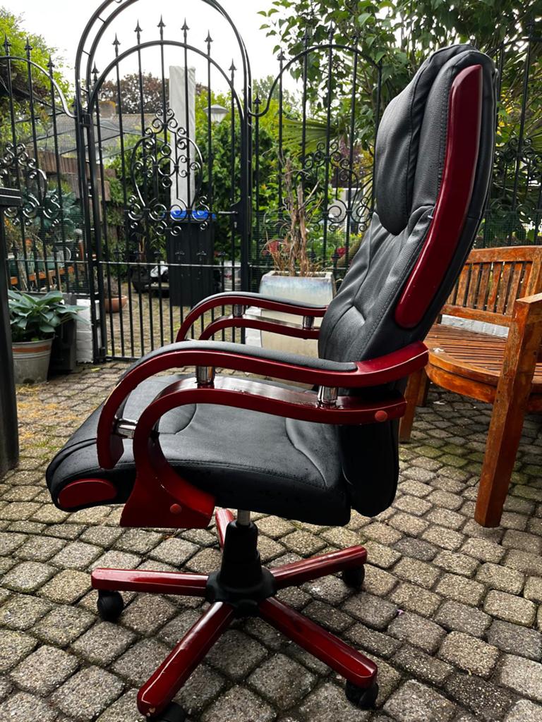 Luxe Directiestoel/Bureaustoel: Leer & Mahoniehouten Details, Ophalen, Ergonomisch, Gebruikt, Zwart