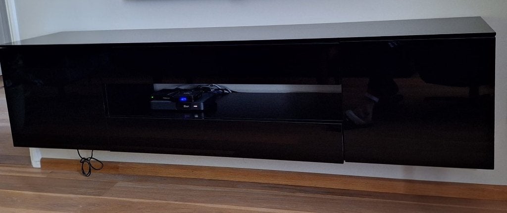 Zwart Hoogglans TV-meubel met Glazen Blad en Opbergruimte, Ophalen, 150 tot 200 cm, Zo goed als nieuw, Minder dan 100 cm