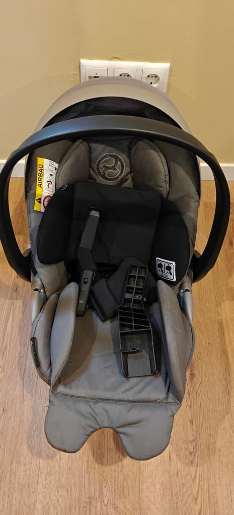 Cybex  i-Size maxicosi, autostoel en base, Overige merken, Ophalen of Verzenden, Zo goed als nieuw, Isofix