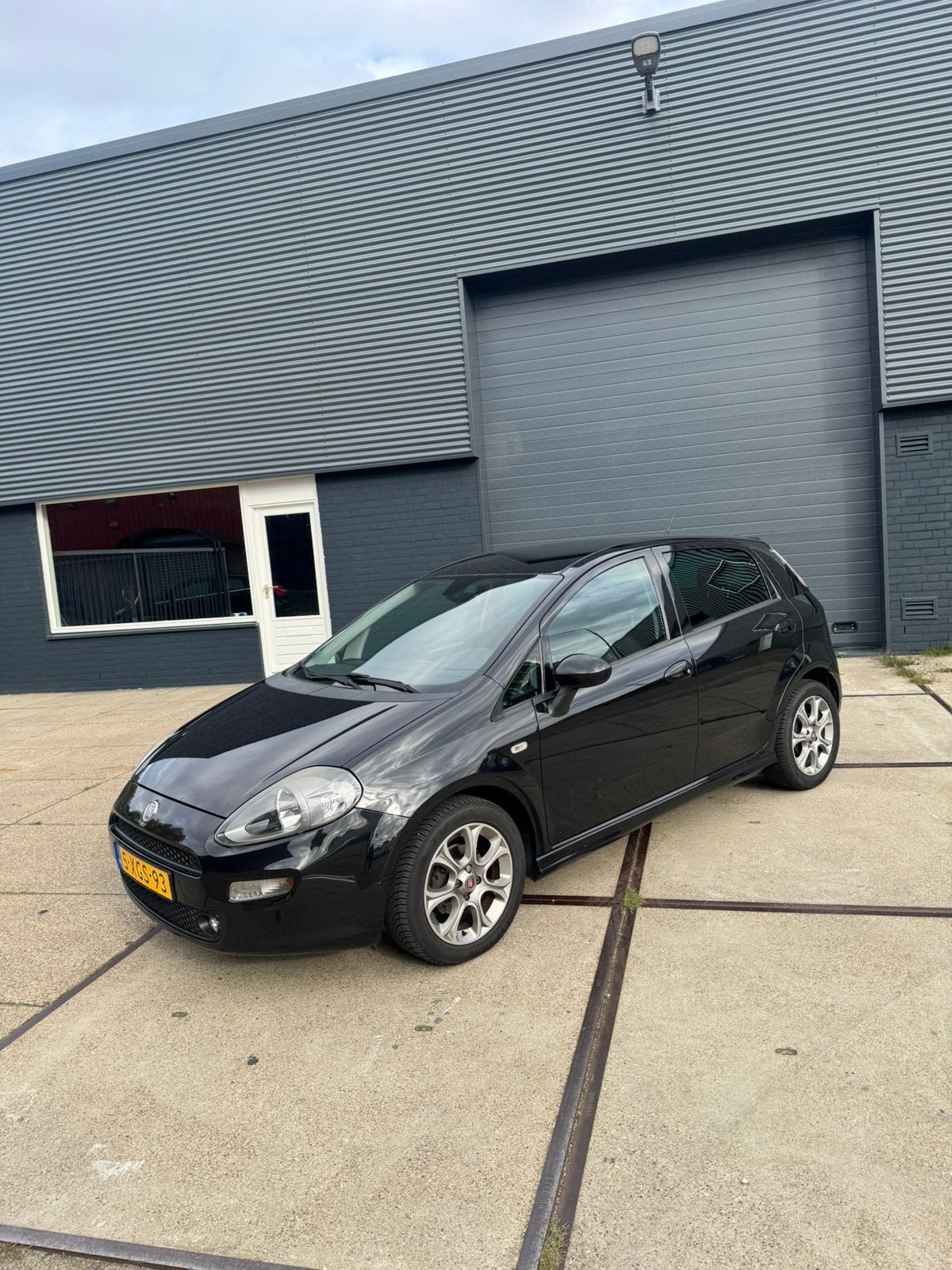 Fiat Punto Twinair | 5 DRS | CARPLAY ✅, Auto's, Voorwielaandrijving, 100 pk, Origineel Nederlands, Bedrijf