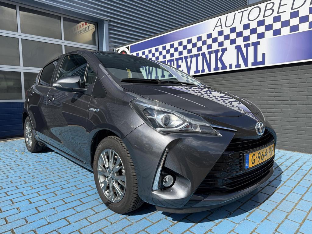 Toyota Yaris 1.5 Hybrid CRUISE NAVI P-CAM ALL SEASON, Auto's, Toyota, 12 maanden, Euro 6, 4 cilinders, USB