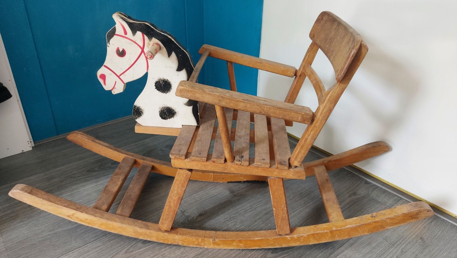 Vintage houten hobbelstoel / hobbelpaard Herlag, Kinderen en Baby's, Speelgoed | Houten speelgoed, Ophalen of Verzenden