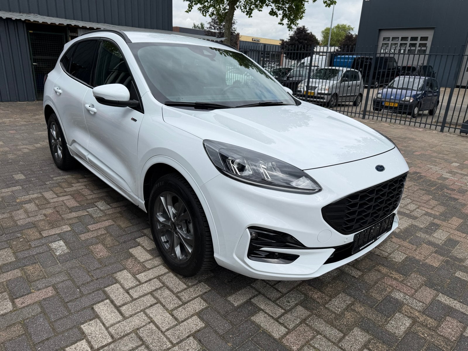 Kuga 2.5 PHEV /BTW auto/Hybride/bj 2024/58dkm ST-Line/224 pk