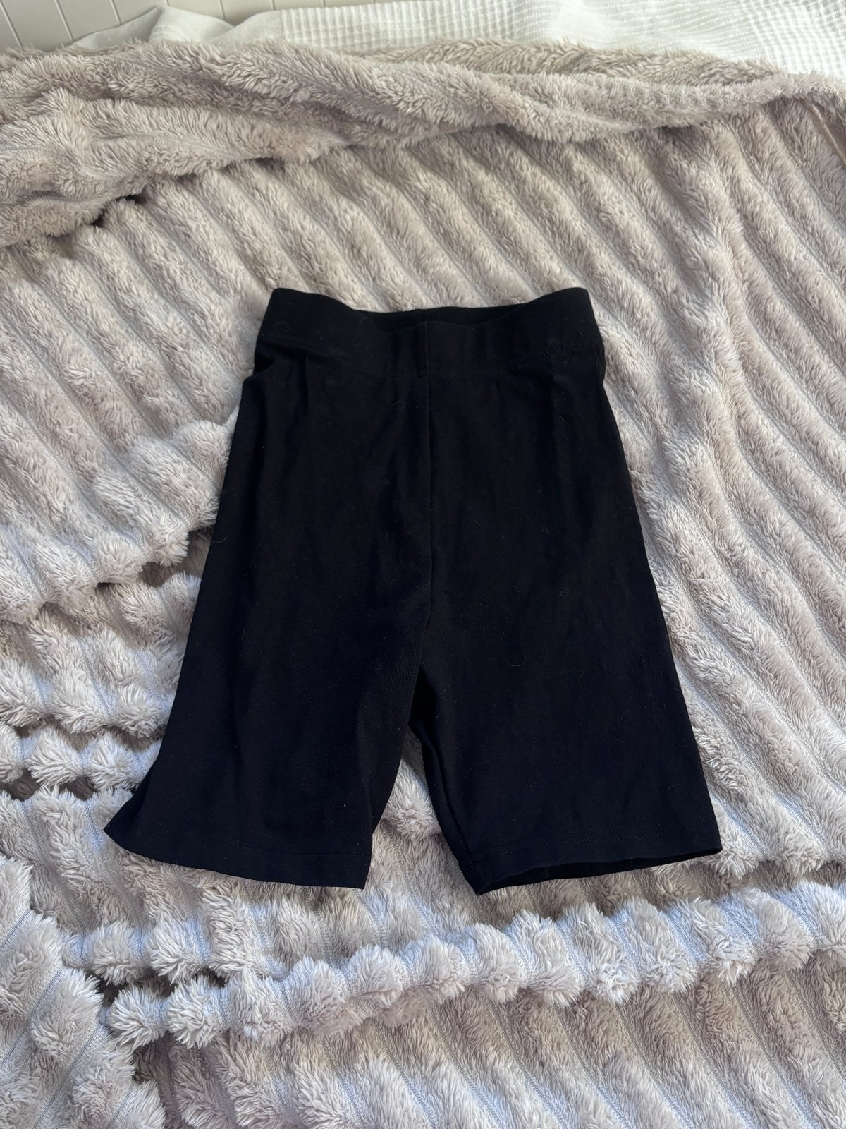 H&M Divided Zwarte Fietsbroek XXS, Kort, Zwart, Ophalen of Verzenden, Zo goed als nieuw