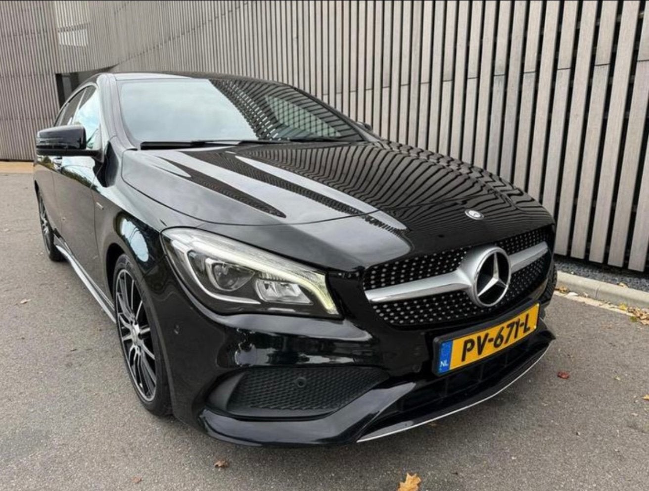 Mercedes  Cla  Shooting Brake 180 AMG Line, Auto's, Mercedes-Benz, CLA, 730 kg, 4 cilinders, 5 stoelen