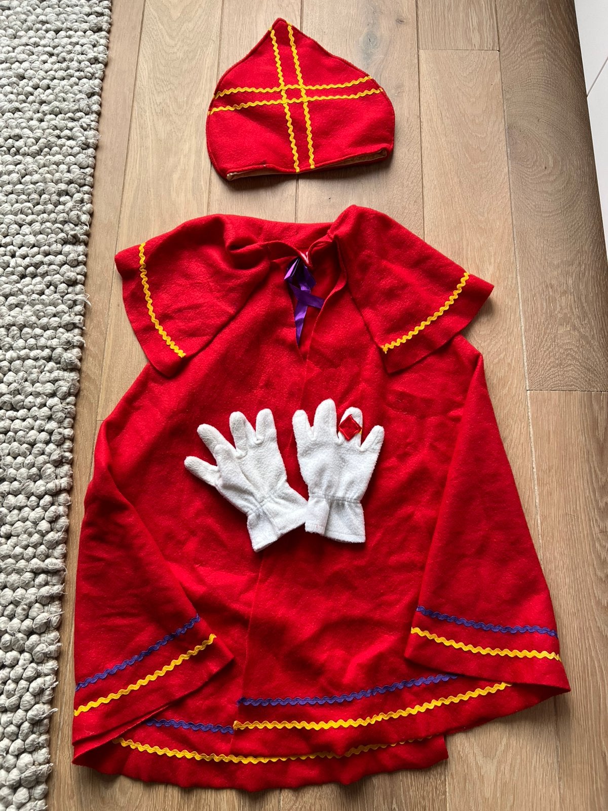 Sinterklaas verkleedset, Ophalen of Verzenden, Zo goed als nieuw, 122 t/m 128, Jongen of Meisje