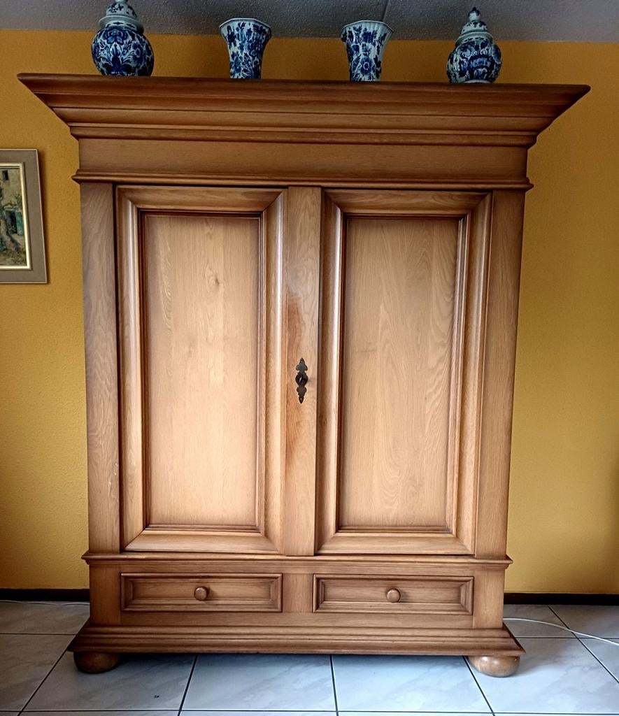 Massief gepatineerd eiken opbergkast - 200x150x45 cm, Huis en Inrichting, Kasten | Buffetkasten, Ophalen