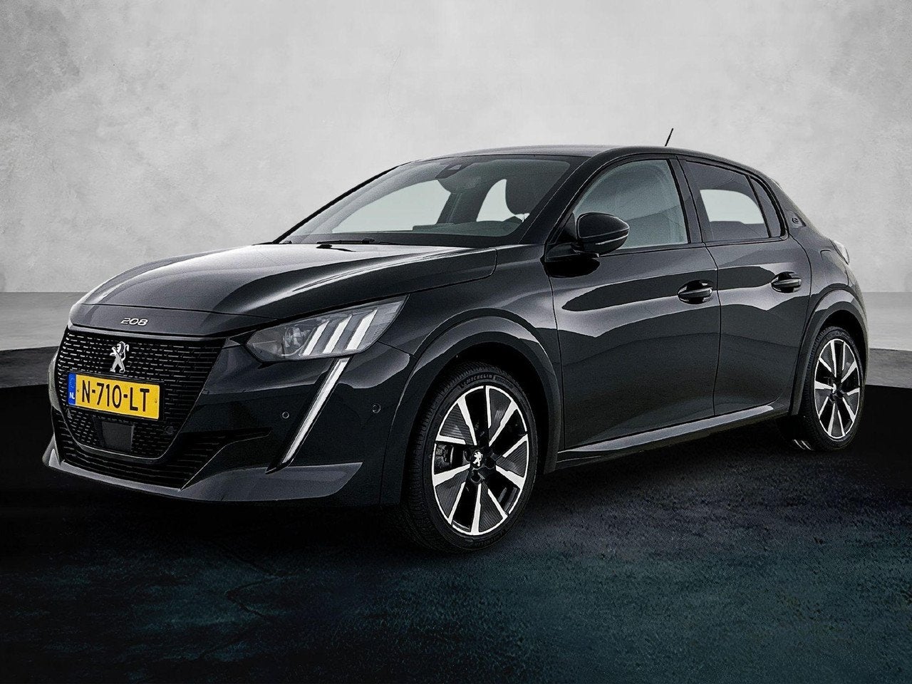 Peugeot e-208 EV GT Pack 50 kWh 136pk | Navigatie | Achterui, Auto's, Peugeot, 136 pk, Gebruikt, Zwart, Origineel Nederlands
