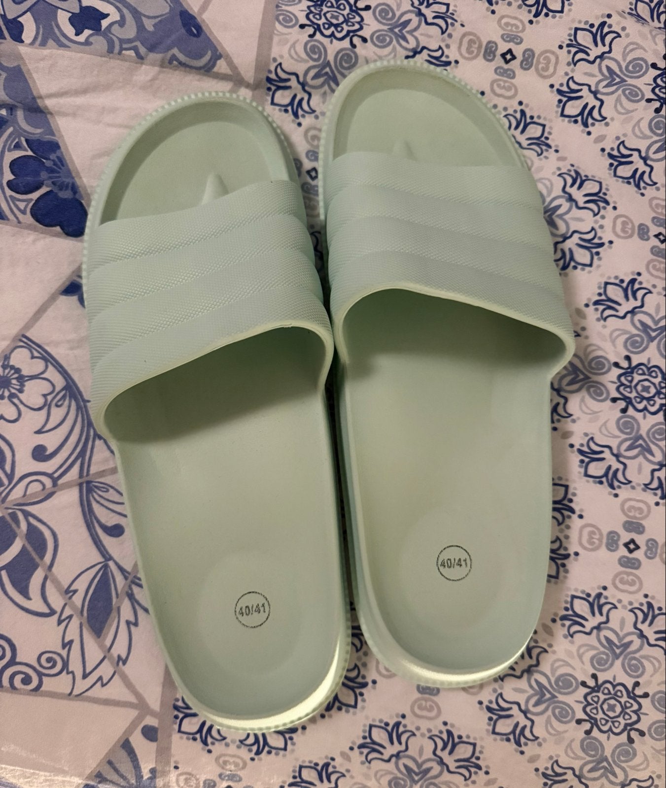 Zo goed als nieuwe bad/sauna slippers maat 40/41 mintgroen, Ophalen of Verzenden, Zo goed als nieuw, Groen