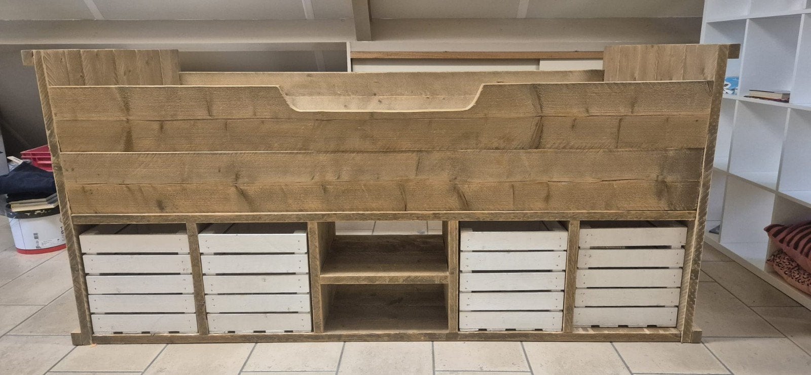Steigerhouten bed met opbergkratten., Ophalen, Gebruikt, 90 cm, Eenpersoons