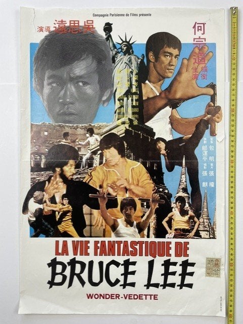 poster 'la vie fantastique de Bruce Lee' 1976, Ophalen of Verzenden, Zo goed als nieuw, A1 t/m A3, Film en Tv