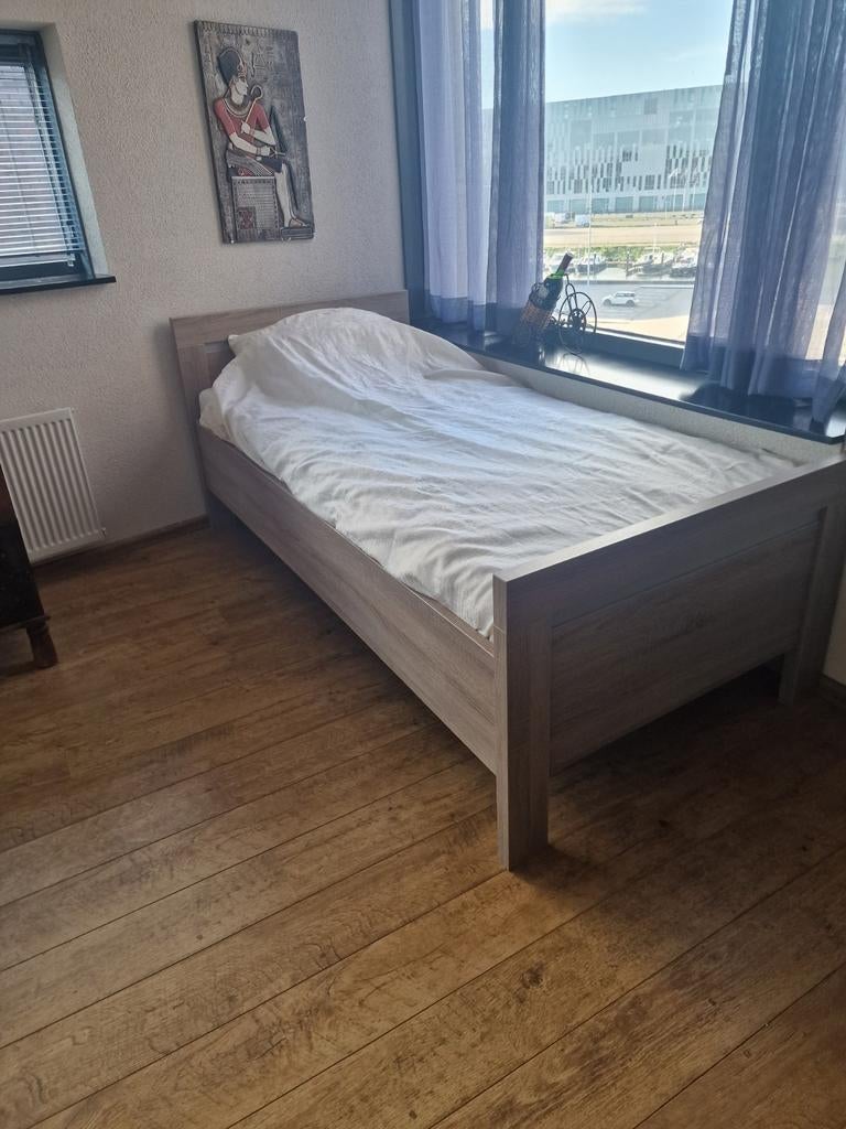 Eenpersoons bed met houtlook, Ophalen of Verzenden, Eenpersoons, Hout, 90 cm