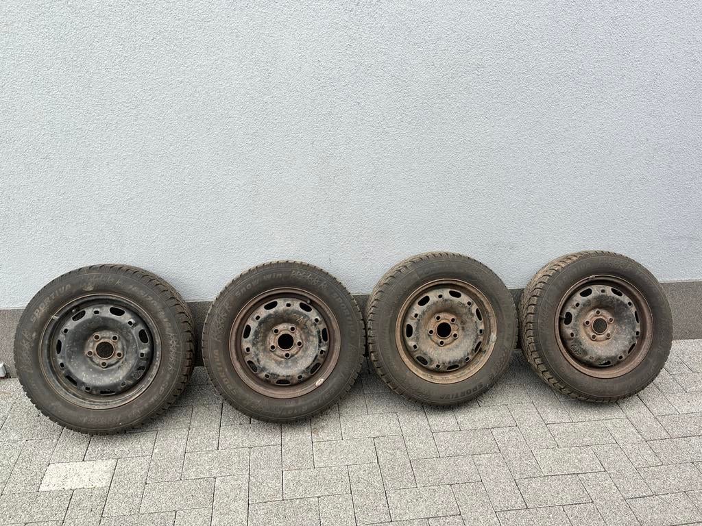 Sportiva Snow Win winterbanden op stalen velgen 165/70 R14, Auto-onderdelen, Ophalen, 14 inch, Gebruikt, Banden en Velgen