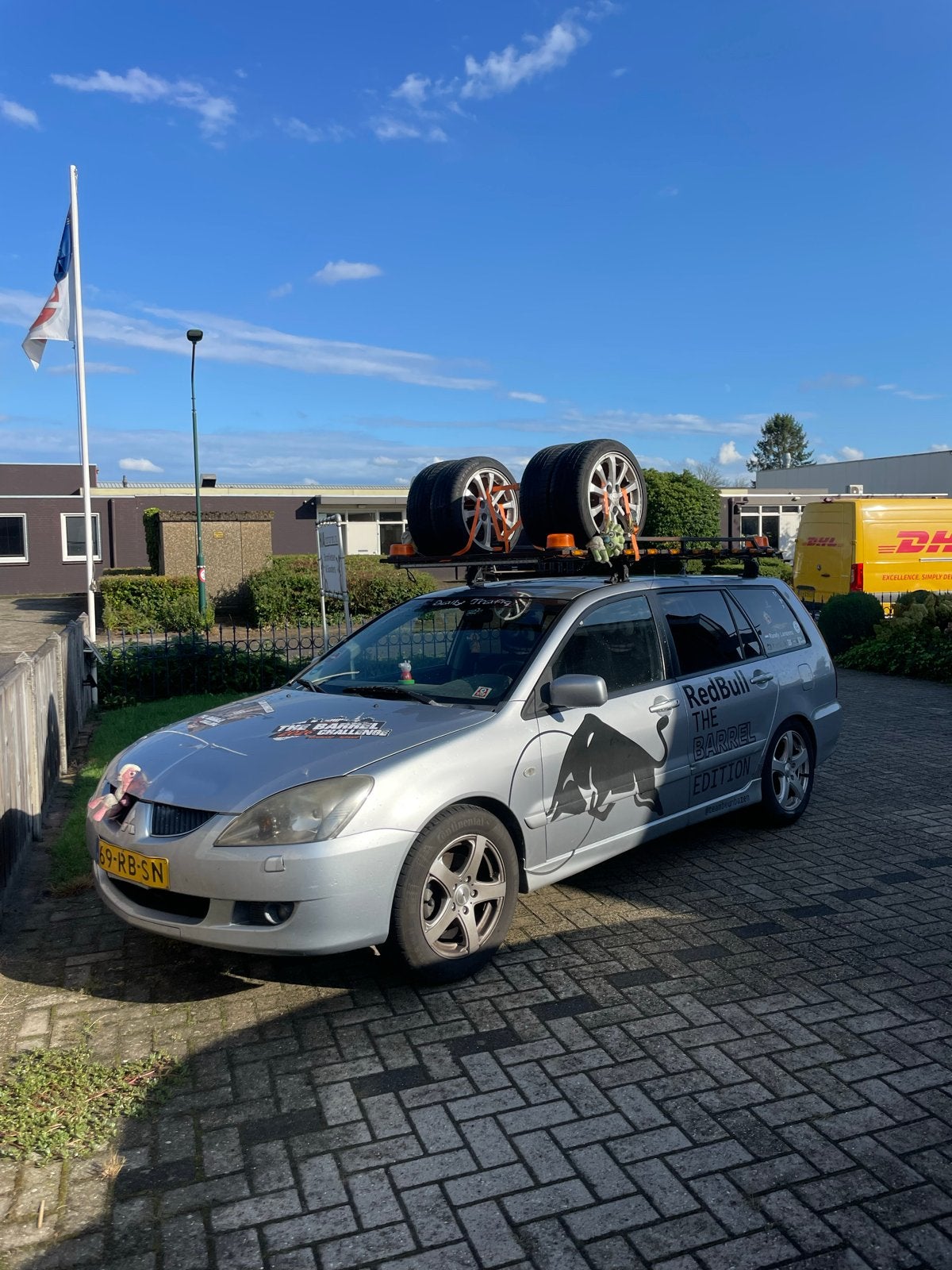 Mitsubishi Lancer Wagon 1.6 Red Bull