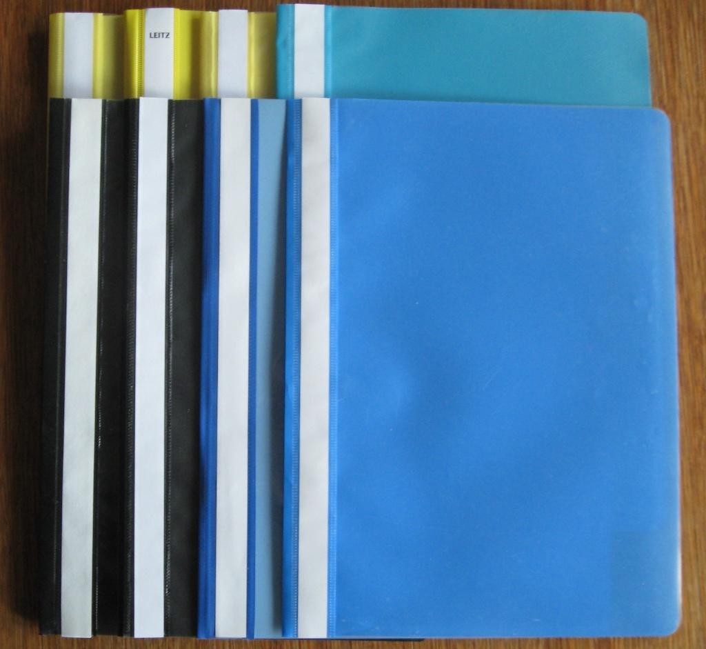 8 opbergmappen A-4 van plastic, Diversen, Ophalen of Verzenden, Zo goed als nieuw