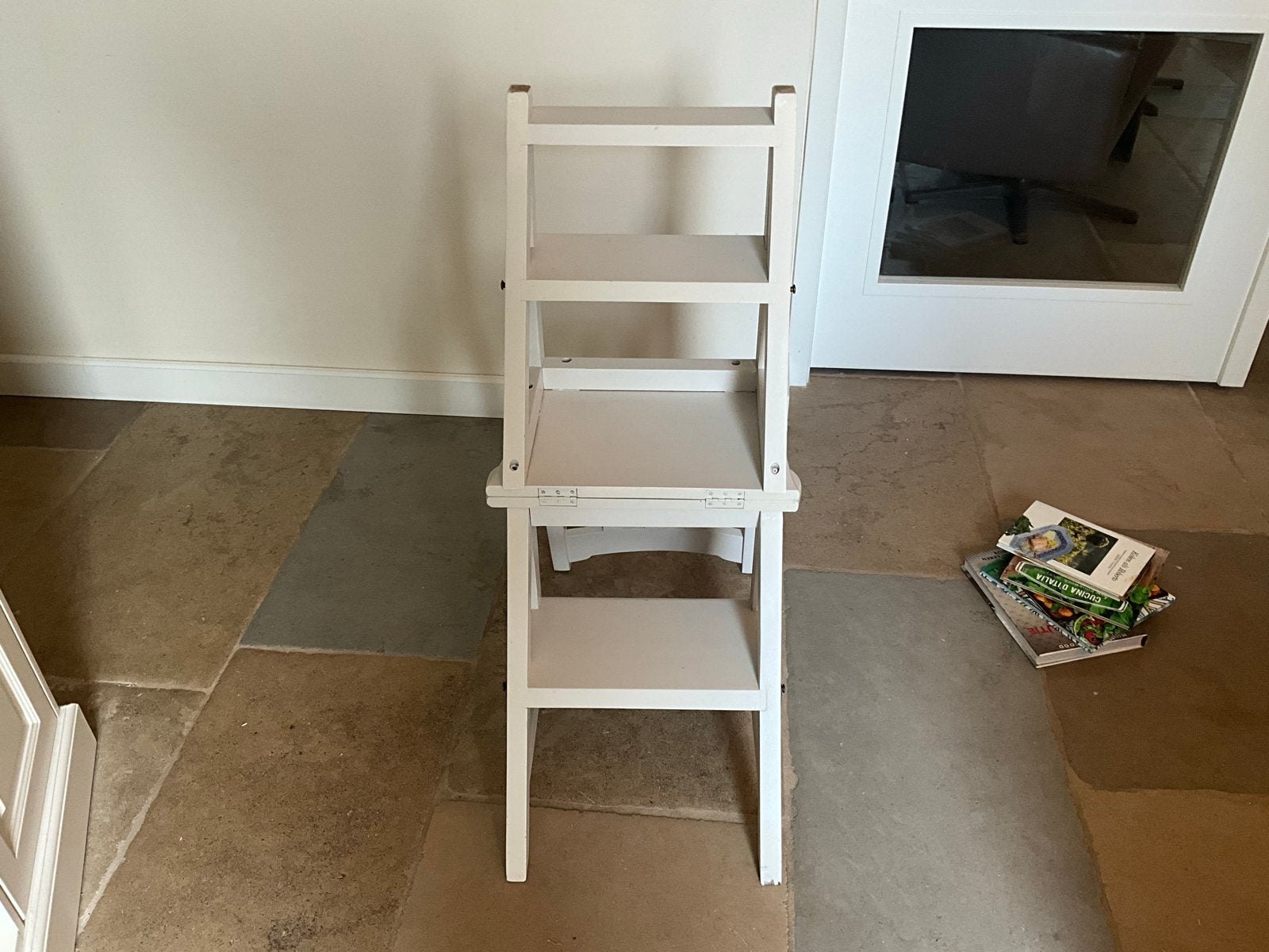 Witte houten stoel/trapje, inklapbaar, Ophalen, Gebruikt, Wit, Eén