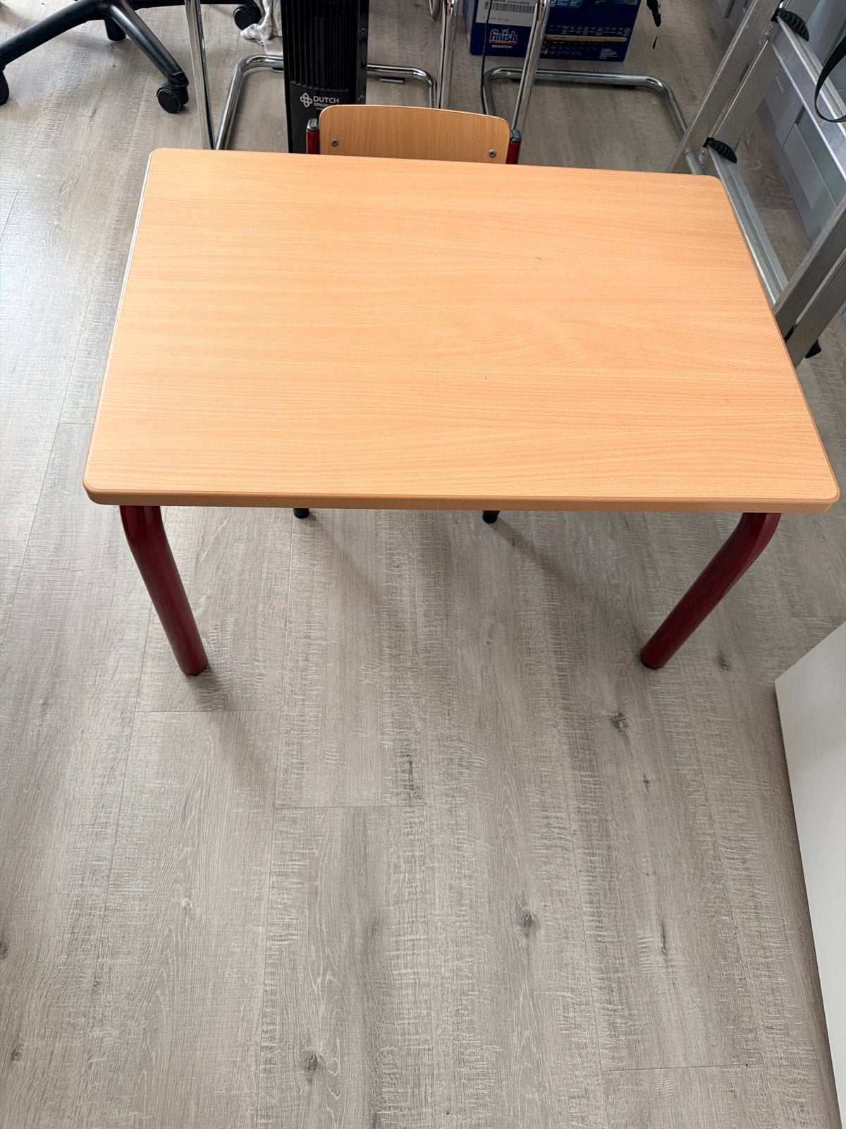 Kinder /peuter Bureau met stoeltje, Ophalen, Gebruikt, Tafel(s) en Stoel(en)