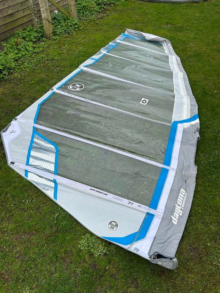 North Sails Daytona, giek en mast, Ophalen, 7 m² of meer, Zeil, Gebruikt